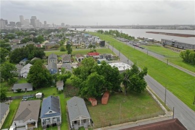 Mississippi River - Orleans County Commercial For Sale in New Orleans Louisiana