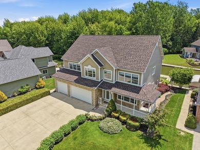 6 Bedrooms & 4.5 Baths! Welcome to luxury lake living in one of - photo 5