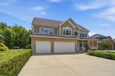 6 Bedrooms & 4.5 Baths! Welcome to luxury lake living in one of - photo 6
