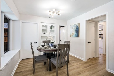 Welcome to this beautifully fully updated 5-bedroom, 4-bathroom - photo 11