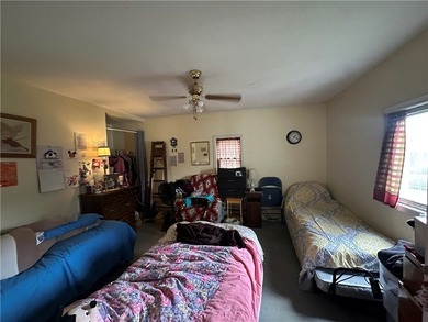 Well maintained, well established, and profitable personal care - photo 20