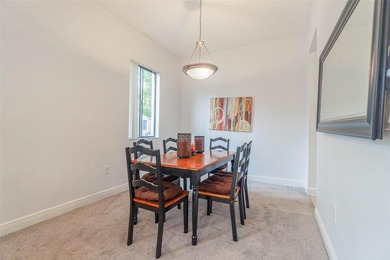 Welcome to this beautifully maintained 3-bed, 2.5-bath corner - photo 6