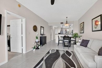 Stunning 2BR/2BA deluxe condo in the heart of SE Boca! Nestled - photo 12