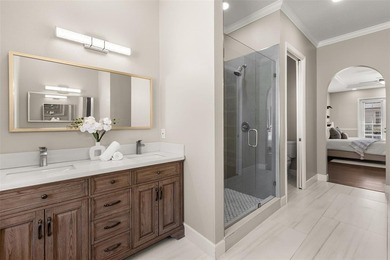 Beautifully updated 4-bed, 2.5-bath home on one of College - photo 22