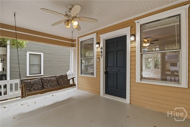 Move-In Ready!! ALL Fresh paint throughout: Ceilings, walls - photo 3