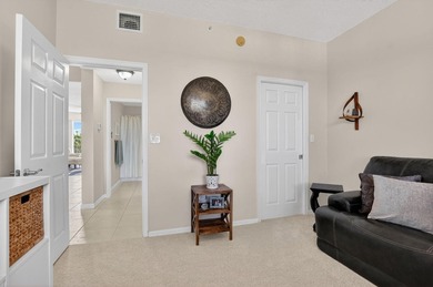 Stunning 2BR/2BA deluxe condo in the heart of SE Boca! Nestled - photo 27
