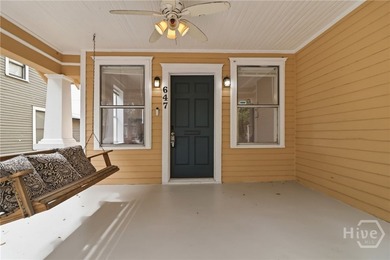 Move-In Ready!! ALL Fresh paint throughout: Ceilings, walls - photo 8
