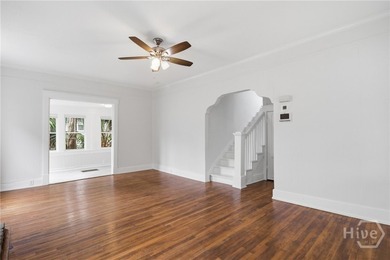 Move-In Ready!! ALL Fresh paint throughout: Ceilings, walls - photo 9