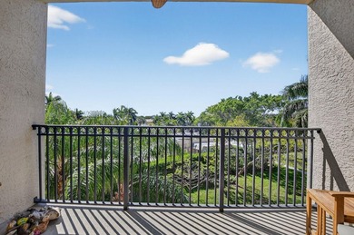 Stunning 2BR/2BA deluxe condo in the heart of SE Boca! Nestled - photo 31