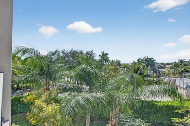 Stunning 2BR/2BA deluxe condo in the heart of SE Boca! Nestled - photo 34