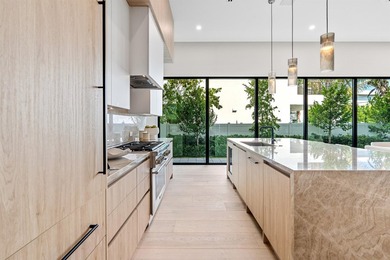 In sought-after Delray Beach, two new-construction - photo 7