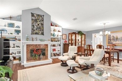 Professionally and tastefully renovated, this light-filled & - photo 8