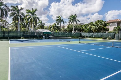 Stunning 2BR/2BA deluxe condo in the heart of SE Boca! Nestled - photo 45