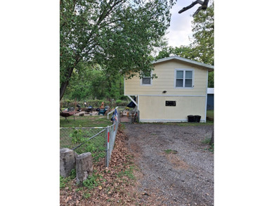This well keep home is ready for it new owner. This two story - photo 12