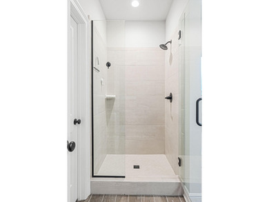 Welcome to 101 Hydrangea Boulevard, a beautifully designed - photo 17