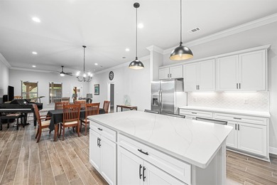 Welcome to 101 Hydrangea Boulevard, a beautifully designed - photo 26