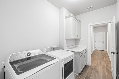 Welcome to 101 Hydrangea Boulevard, a beautifully designed - photo 29