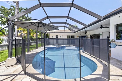 Beautifully updated home in fabulous community shows like a - photo 32