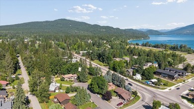 Exceptionally well-maintained 3-bedroom, 2-bathroom home tucked - photo 34