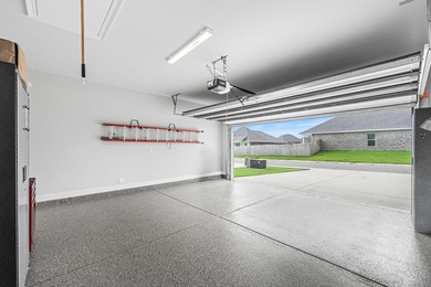 Welcome to 101 Hydrangea Boulevard, a beautifully designed - photo 41