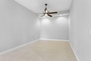 THIS FIRST FLOOR SPACIOUS LOW-MAINTENANCE COACH HOME FEATURES - photo 15