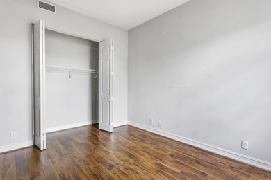 THIS FIRST FLOOR SPACIOUS LOW-MAINTENANCE COACH HOME FEATURES - photo 17