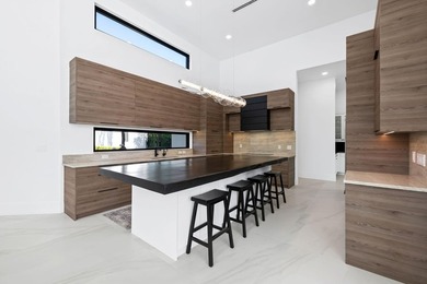 Set on a quiet cul-de-sac within the prestigious enclave of Long - photo 18