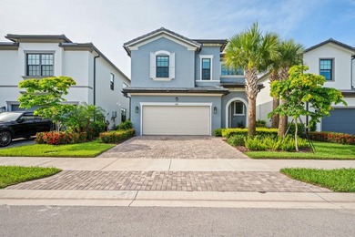 This 2024, like new, Pulte home is located in the uber - photo 1