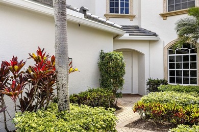 THIS FIRST FLOOR SPACIOUS LOW-MAINTENANCE COACH HOME FEATURES - photo 26