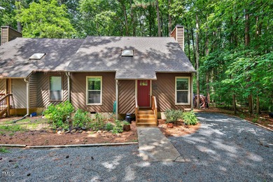 (private lake, pond, coastal) Townhome/Townhouse For Sale in Chapel Hill North Carolina