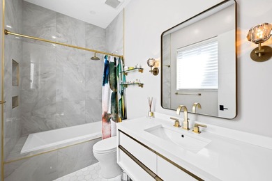Set on a quiet cul-de-sac within the prestigious enclave of Long - photo 33