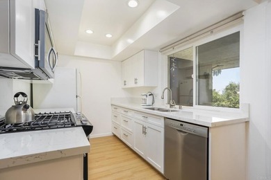 BEAUTIFULLY REMODELED 1 BEDROOM, 1 BATH UPSTAIRS UNIT WITH A - photo 12