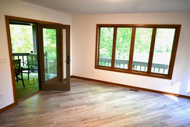 THE BEST OF BOTH WORLDS!! 4920 Sq foot Sprawling luxury ranch - photo 20