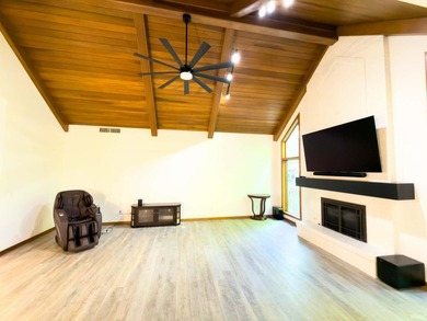 THE BEST OF BOTH WORLDS!! 4920 Sq foot Sprawling luxury ranch - photo 22