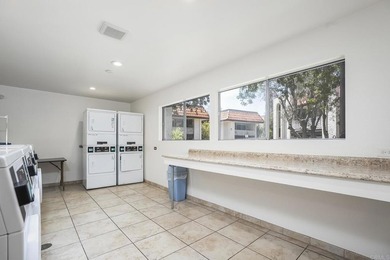 BEAUTIFULLY REMODELED 1 BEDROOM, 1 BATH UPSTAIRS UNIT WITH A - photo 25