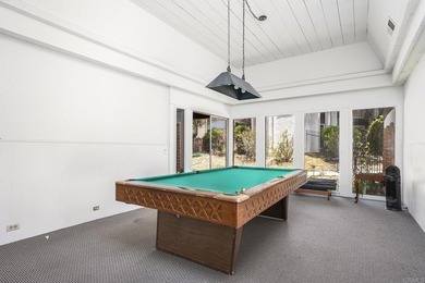 BEAUTIFULLY REMODELED 1 BEDROOM, 1 BATH UPSTAIRS UNIT WITH A - photo 26