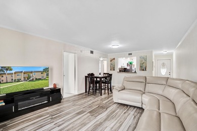 Updated First Floor 2/2 Corner Unit with Water/Preserve Views! - photo 3