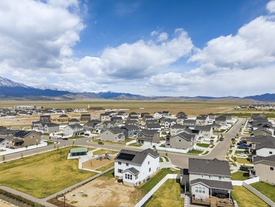 PRICED BELOW MARKET VALUE TO SELL QUICKLY! Sellers are open to - photo 47
