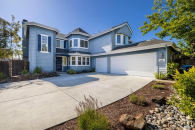 Spectacular Alden Crossing residence ideally situated at the end - photo 1