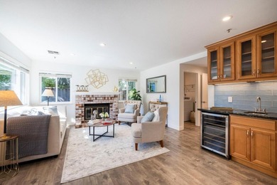 Spectacular Alden Crossing residence ideally situated at the end - photo 9