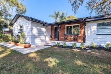 Lake Pasadena Home Sale Pending in Dade City Florida