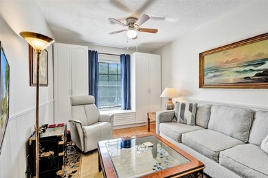 Two bedroom/ Two full bath condo located in the wonderful - photo 19
