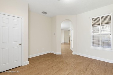Welcome Home! Motivated seller offering $2000 credit, at closing - photo 4