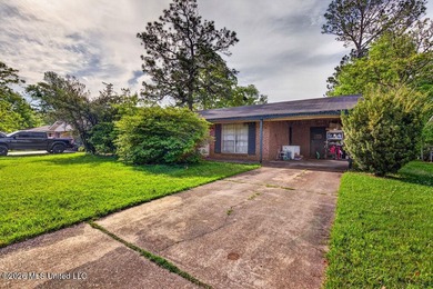 This 3-bedroom, 1.5-bathroom residence is the ideal addition to - photo 2