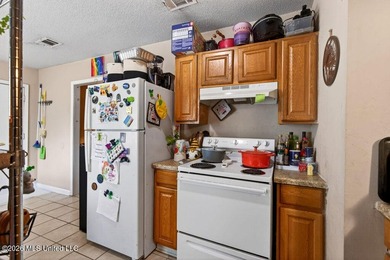 This 3-bedroom, 1.5-bathroom residence is the ideal addition to - photo 8