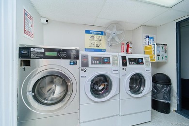 Come see this lovely Villiage Flair apartment, filled with light - photo 21