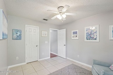 Discover a beautifully updated home offering 3 bedrooms, 2 - photo 32
