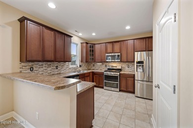 Beautiful 3 Bedroom/2.5 Bath + Bonus Room/Loft, 2 story home in