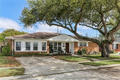 Lake Home For Sale in Metairie, Louisiana