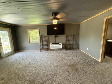 Terrific Property! 4 Bedrooms, 2 Full Baths (including guest - photo 16